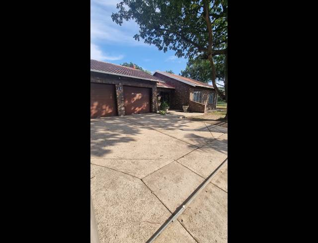 3 BEDROOM HOUSE FOR SALE IN RICHARDS BAY CENTRAL